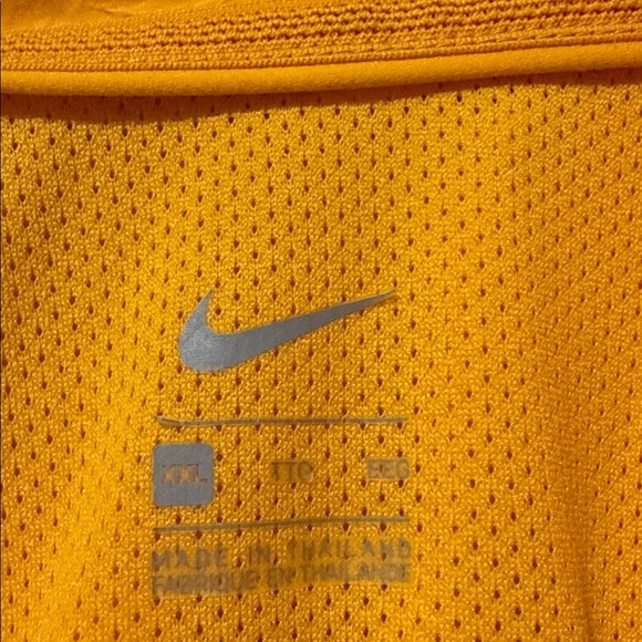 Nike Yellow Raincoat with Black Logo - Picture 3 of 8